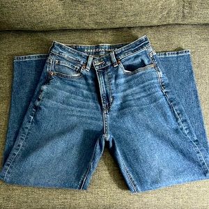 AE Mom jeans NWOT